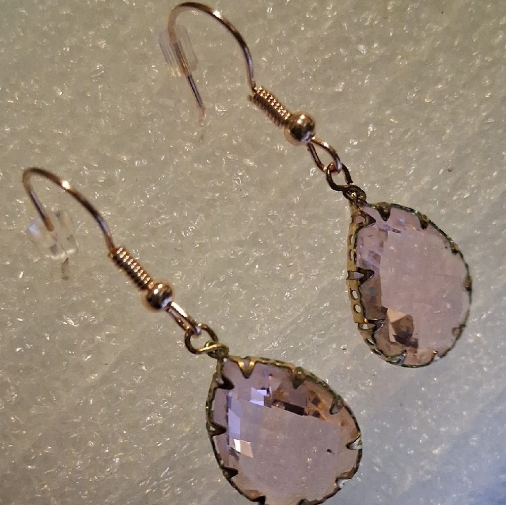 Cushion Cut Gold and Pink Teardrop Crystal Earrings. Nwot